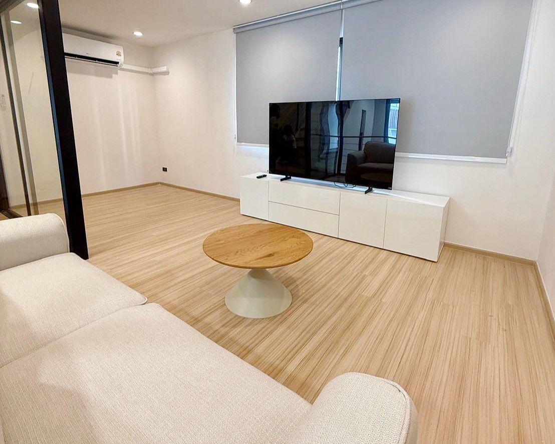 Townhouse in Pattanakarn 